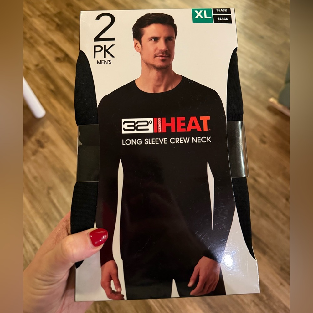 Brand New XL 32 Degrees Long Sleeve Crew Neck (2 pack)